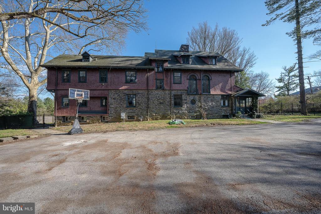 1731 County Line Rd