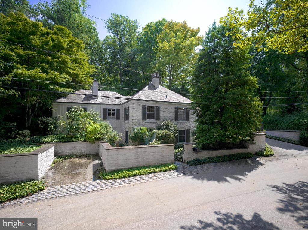 231 Avon Rd