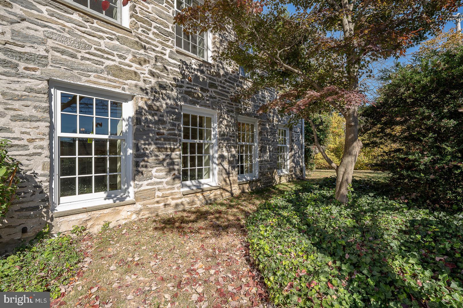 910 YOUNGS FORD RD
