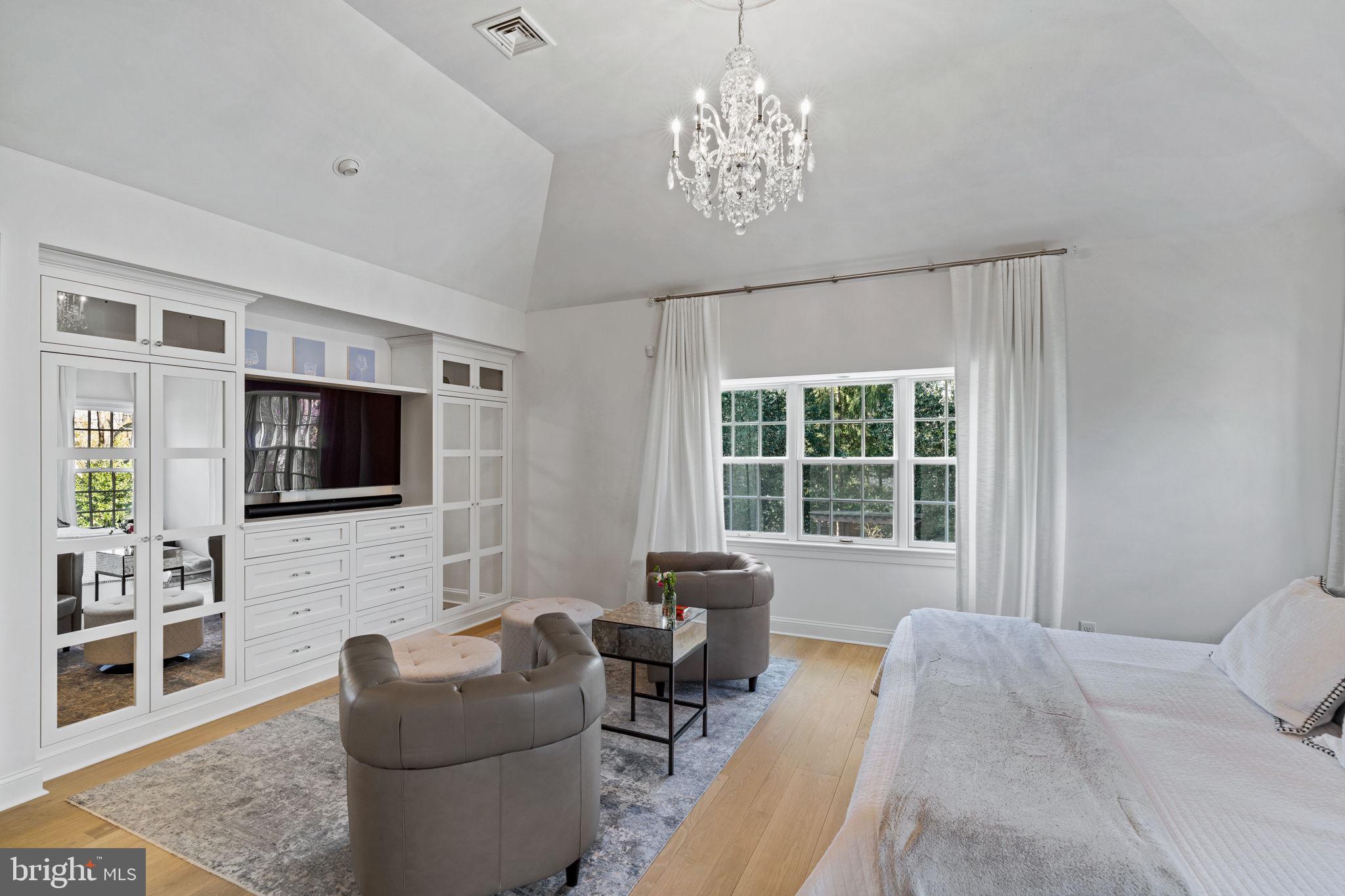 300 Caversham Rd