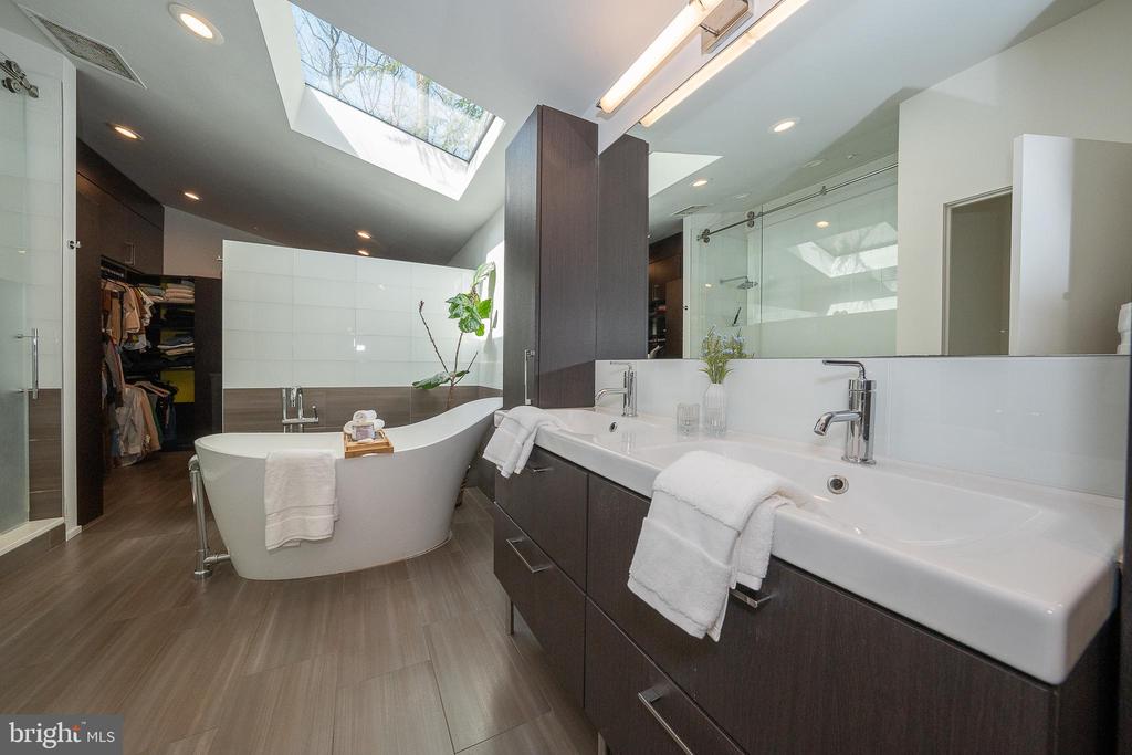 308 Sprague Cir