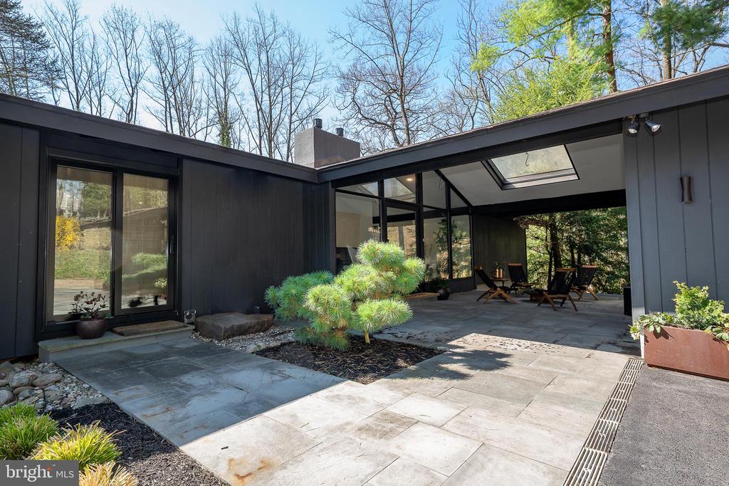 308 Sprague Cir