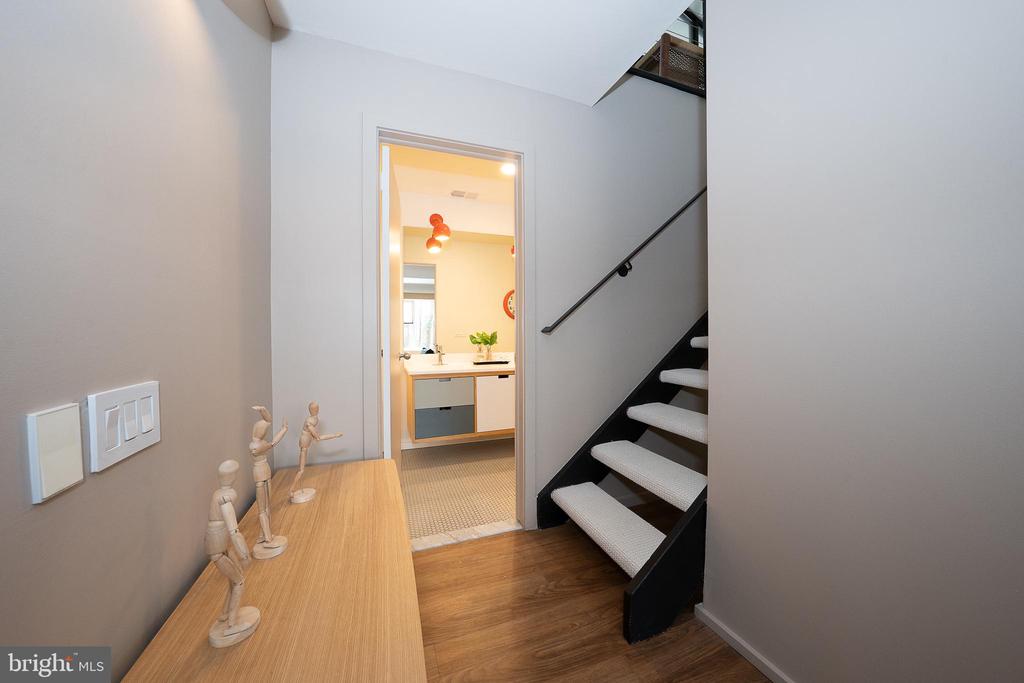 308 Sprague Cir