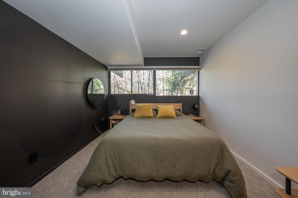 308 Sprague Cir