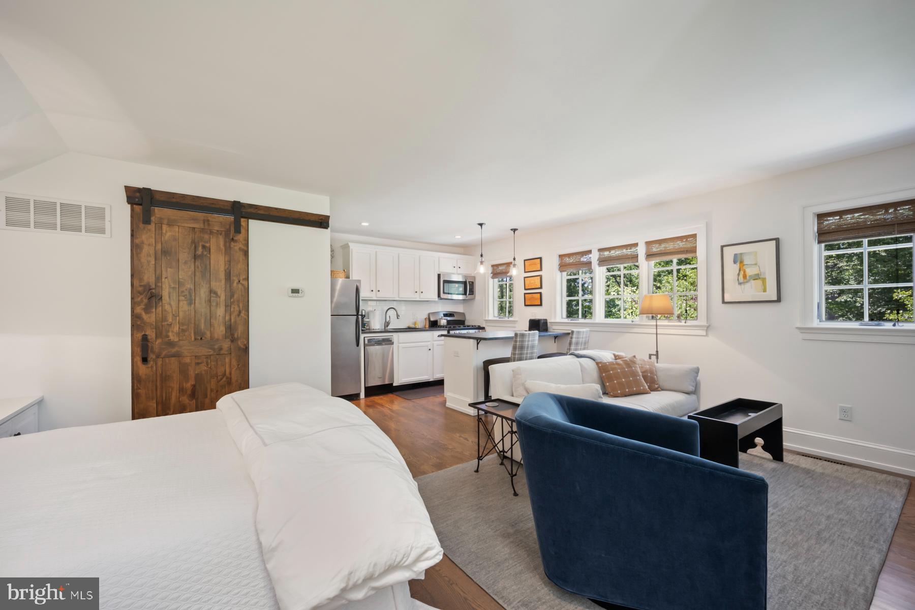 1660 Mount Pleasant Rd