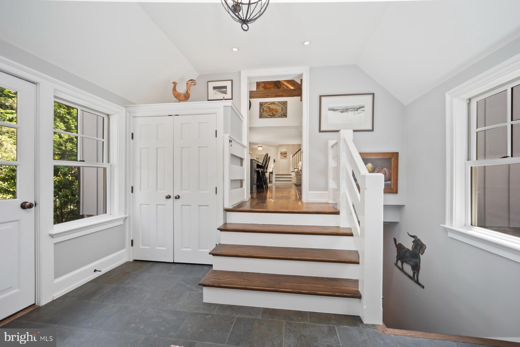 1660 Mount Pleasant Rd