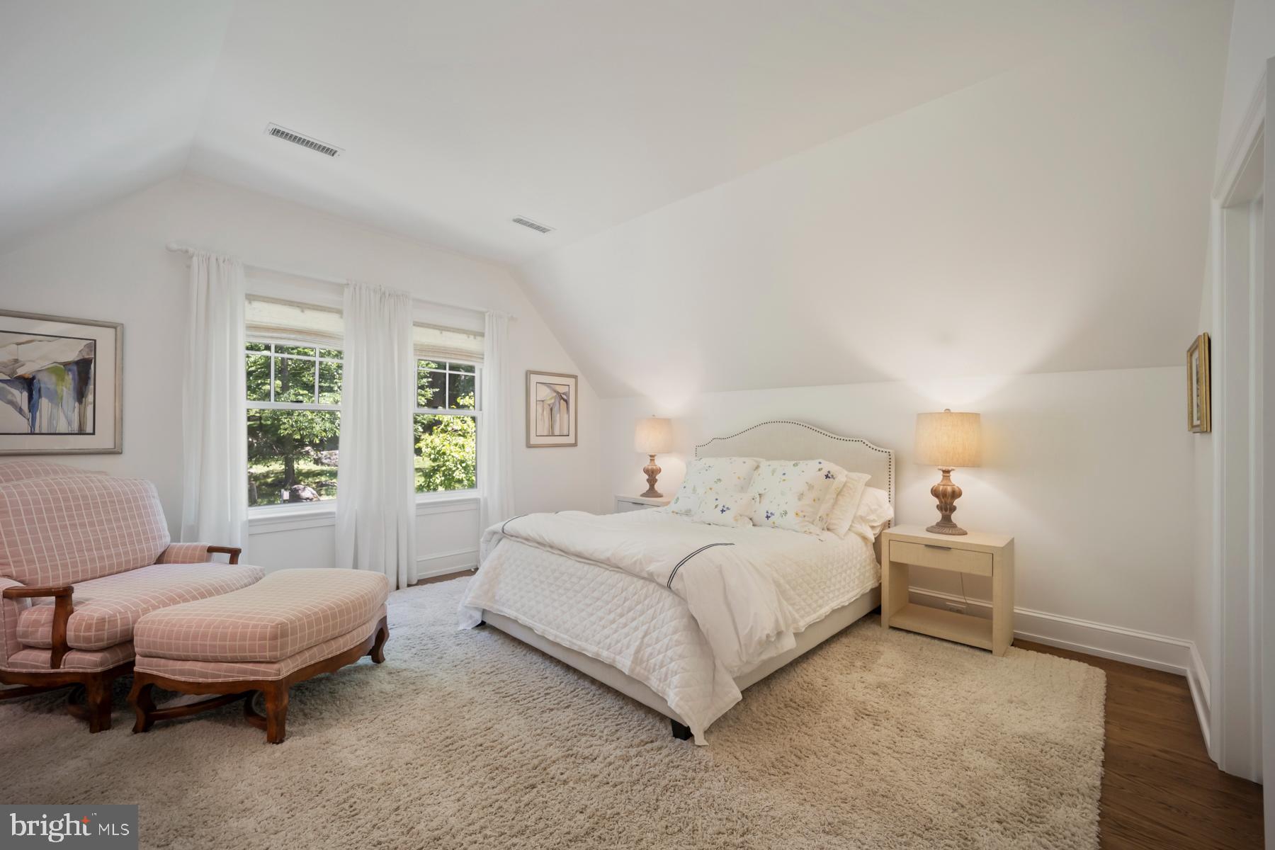 1660 Mount Pleasant Rd