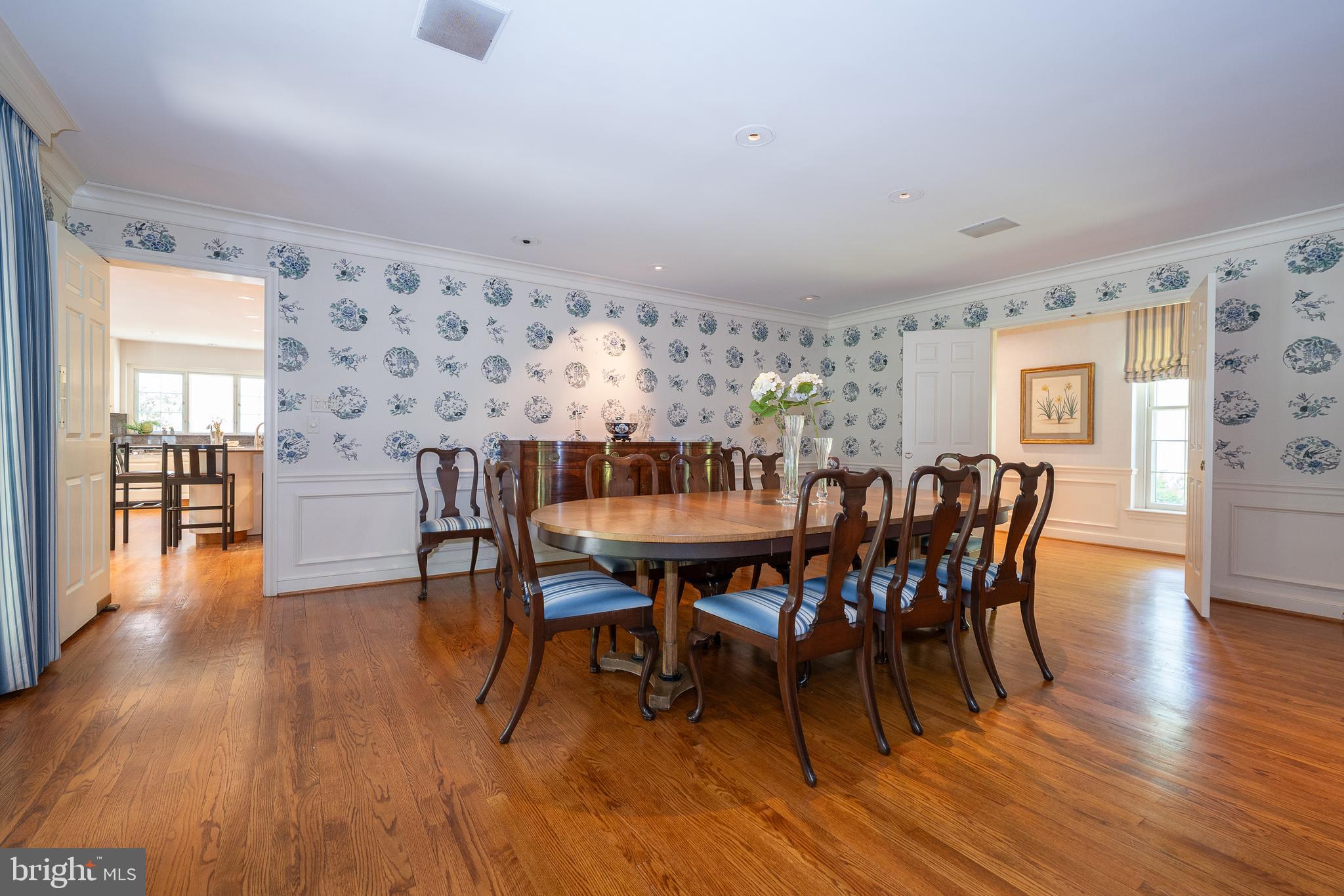 345 Fishers Rd