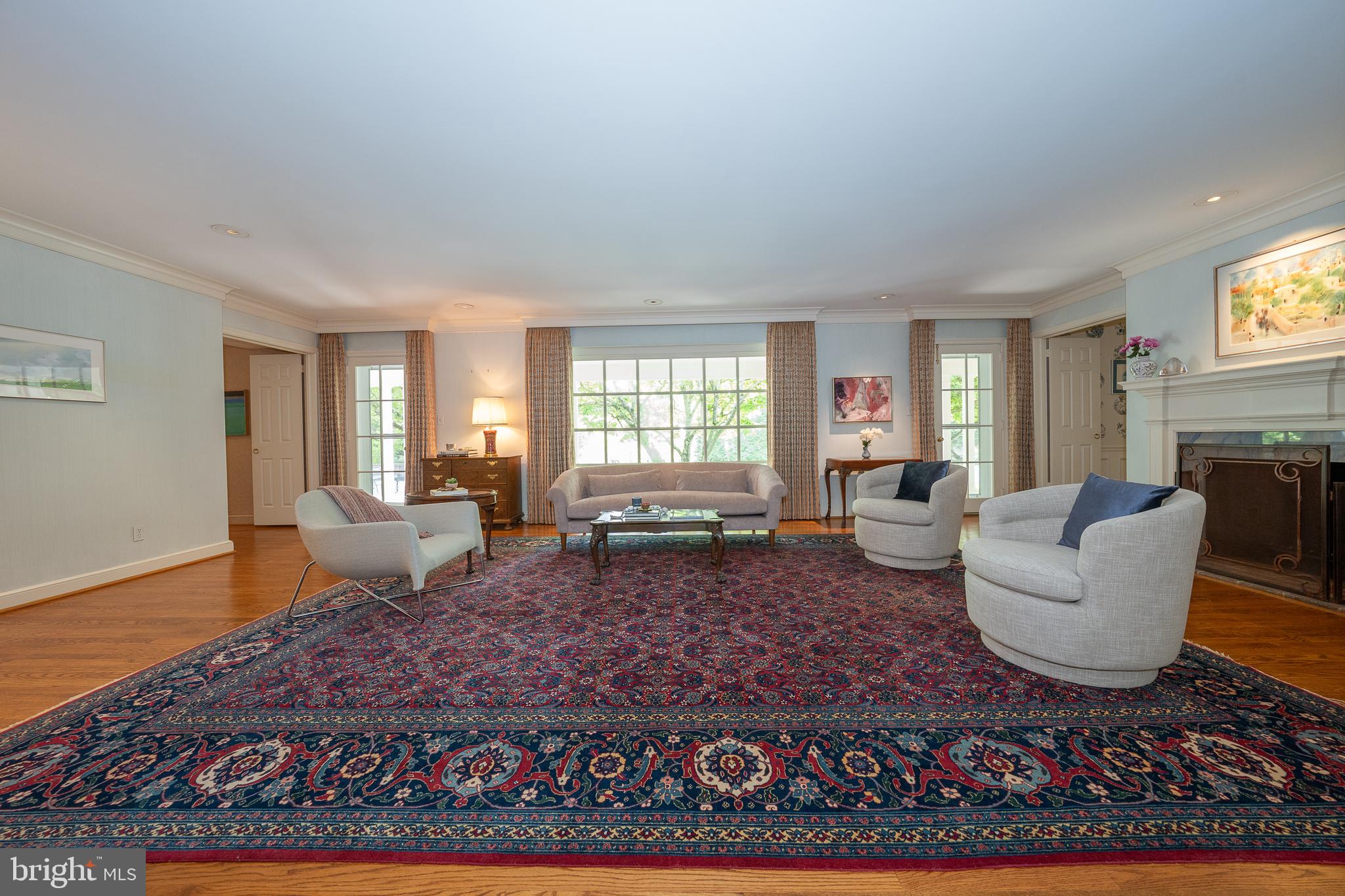 345 Fishers Rd