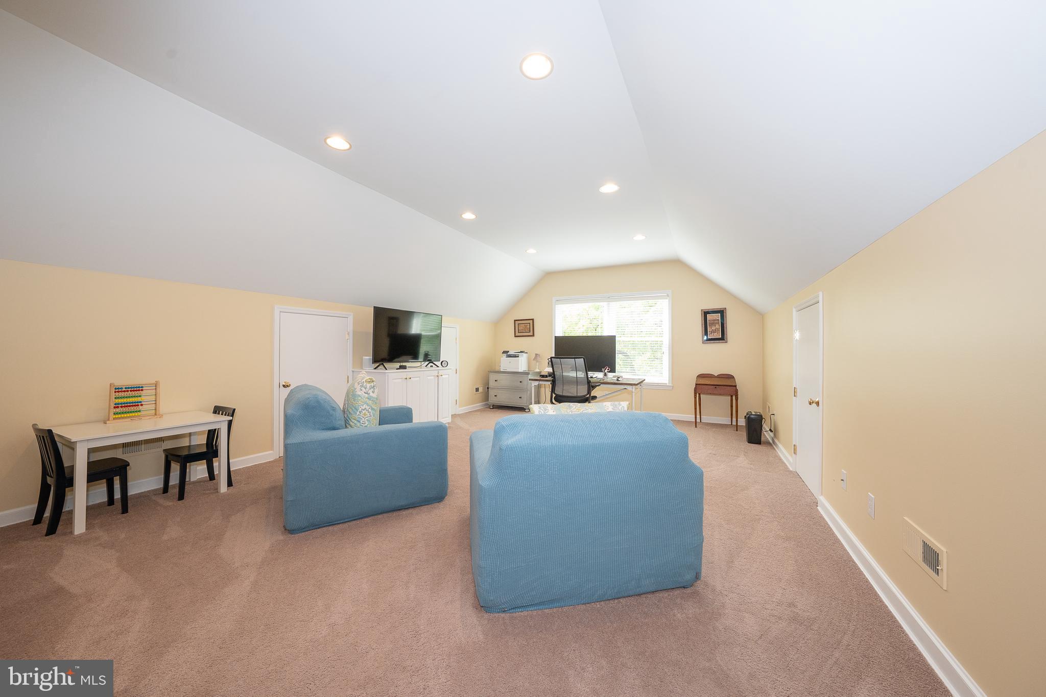 922 Merion Square Rd