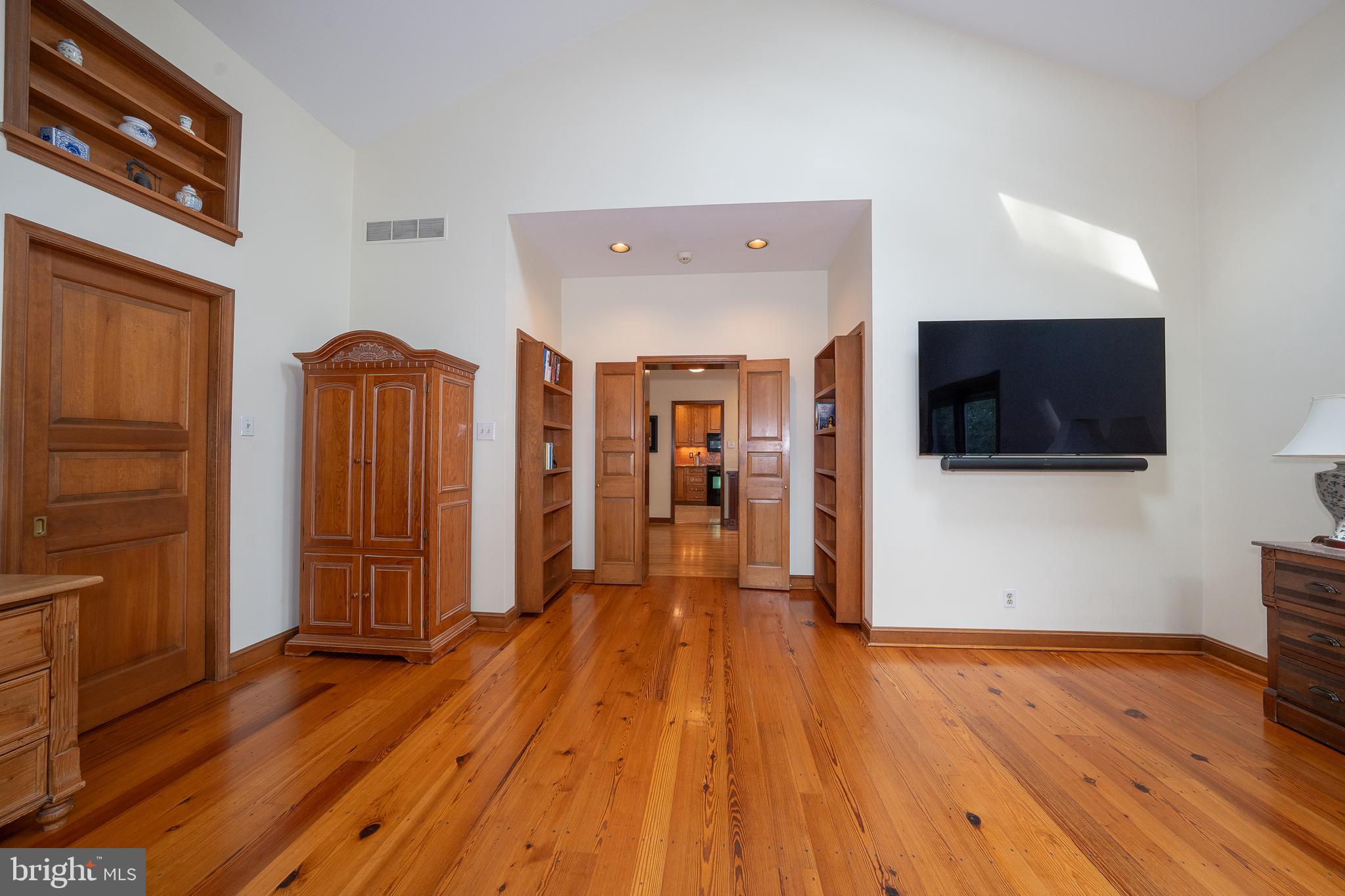 922 Merion Square Rd