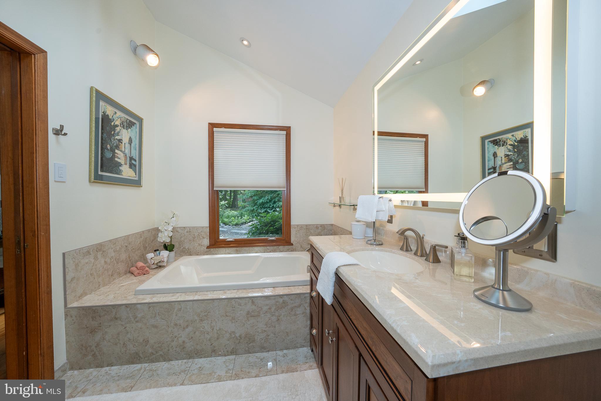 922 Merion Square Rd