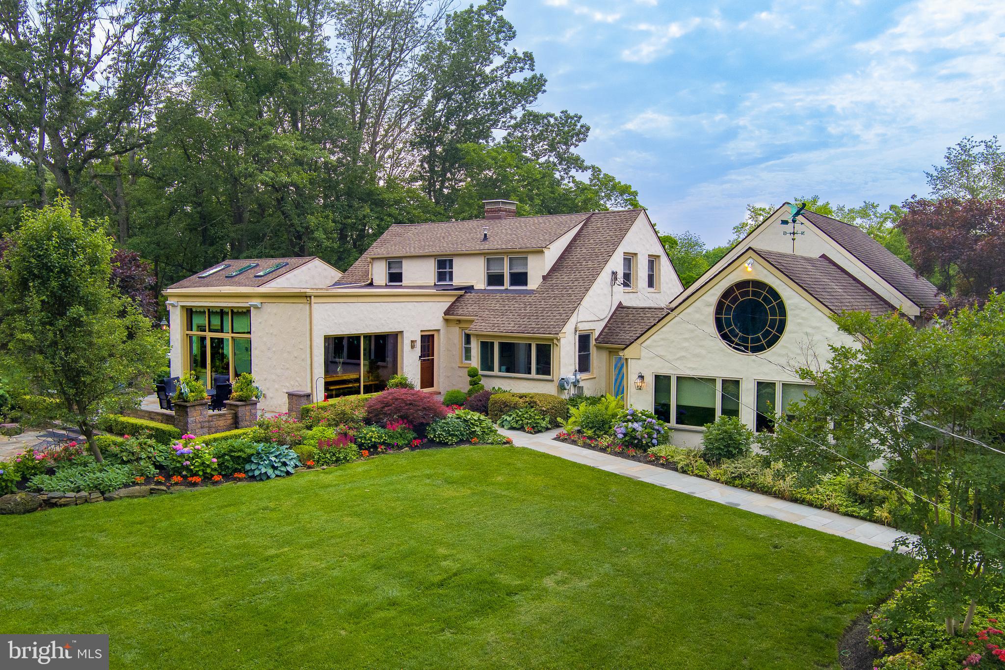 922 Merion Square Rd