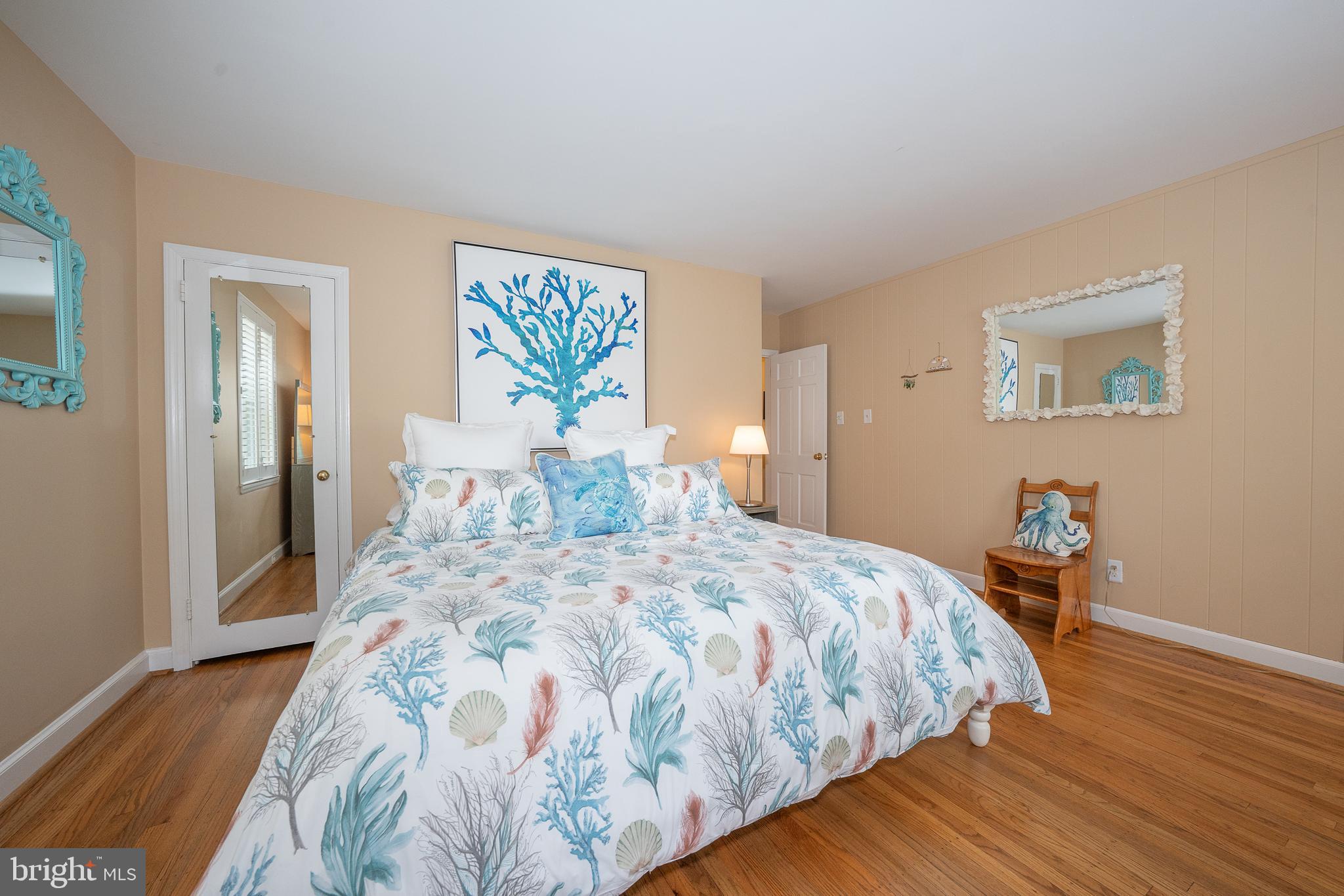 922 Merion Square Rd