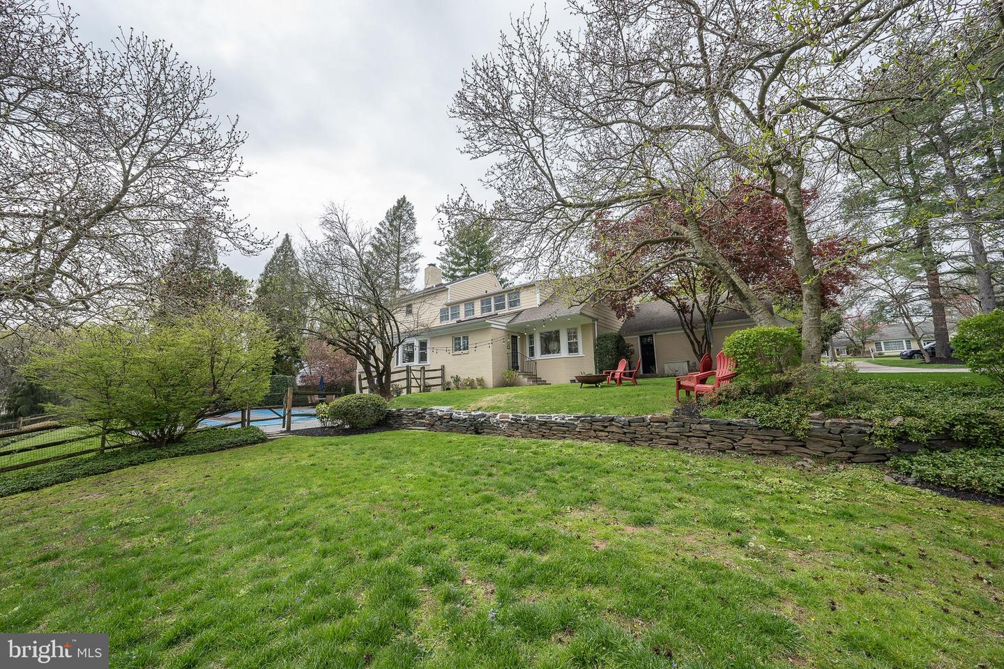 1717 Martins Ln