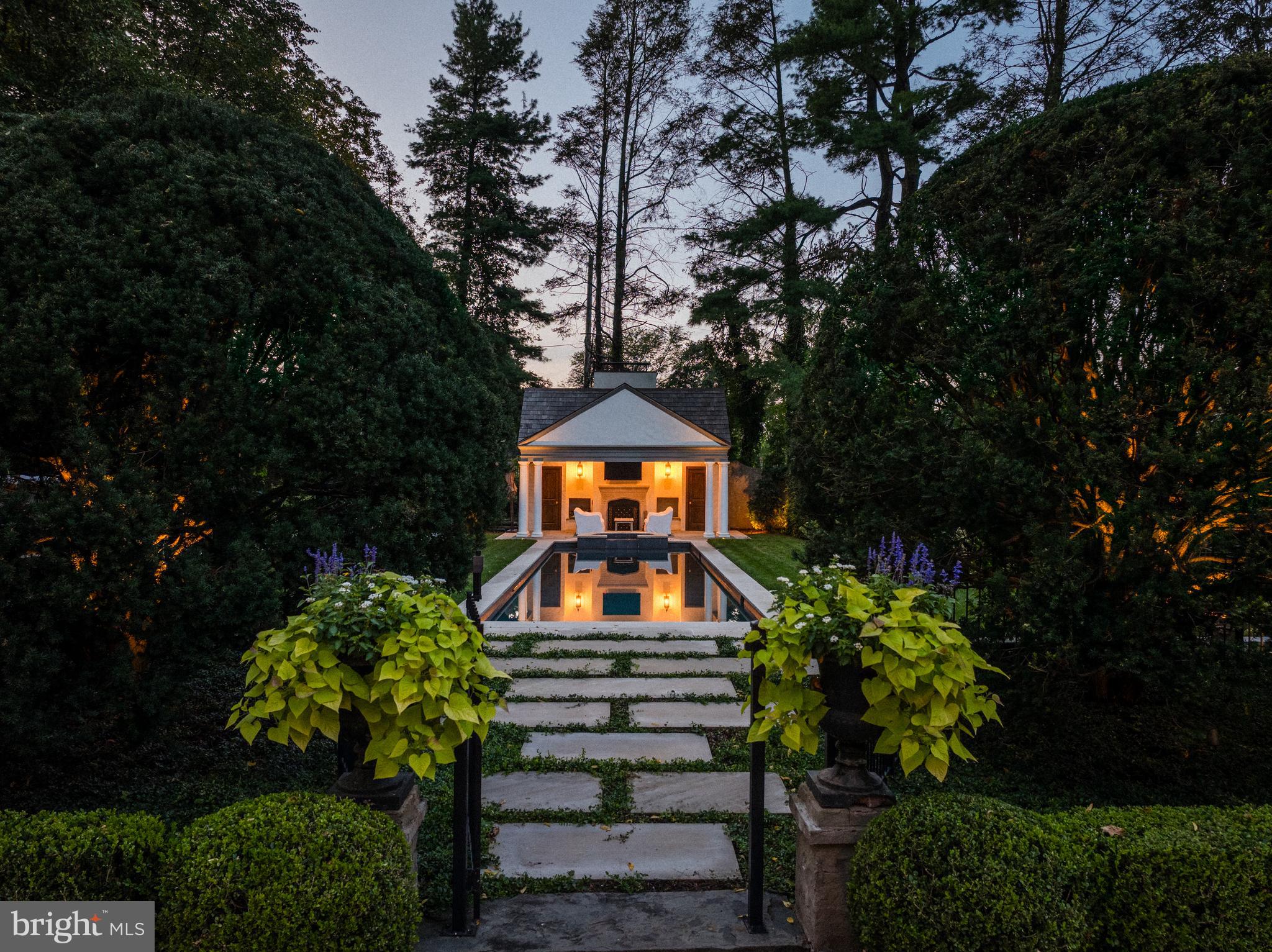 1850 W MONTGOMERY AVENUE