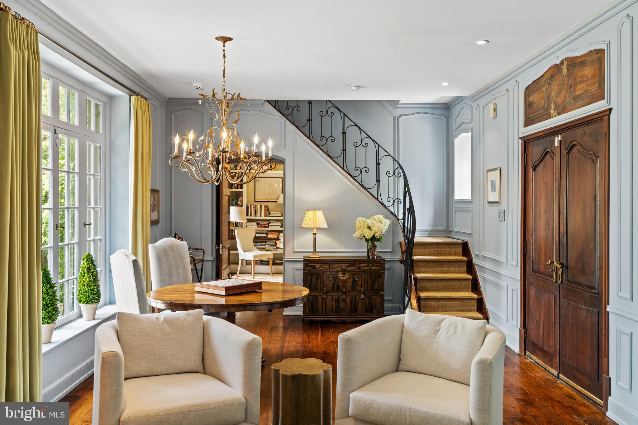 1850 W MONTGOMERY AVENUE