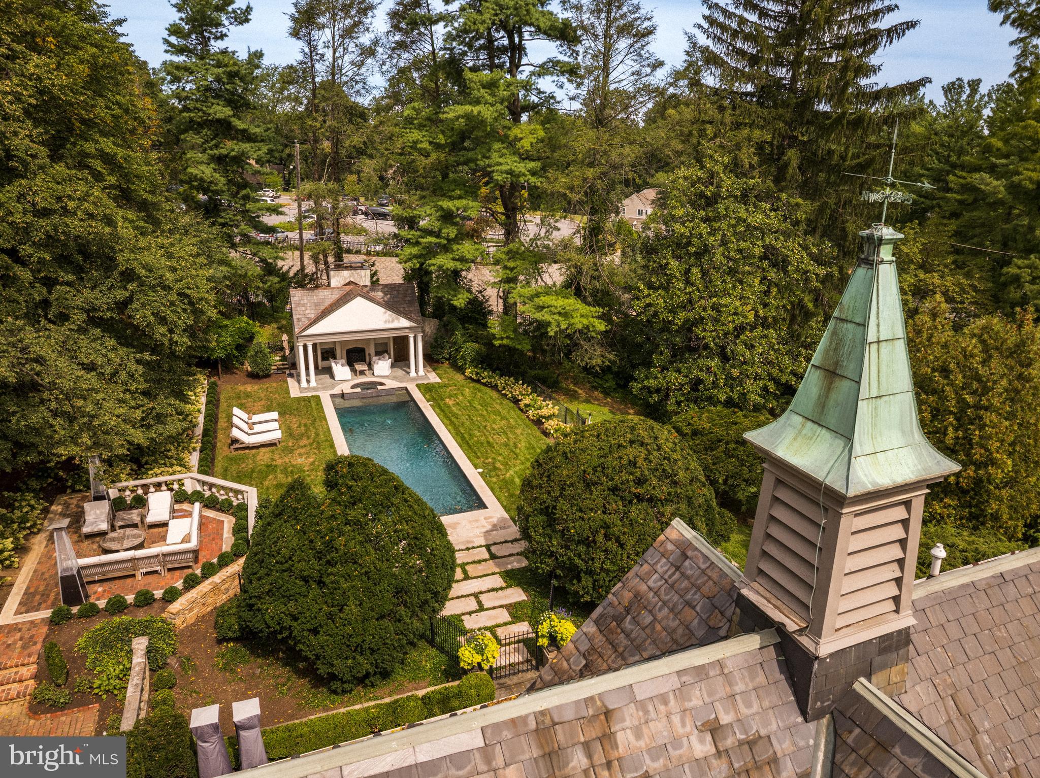 1850 W MONTGOMERY AVENUE