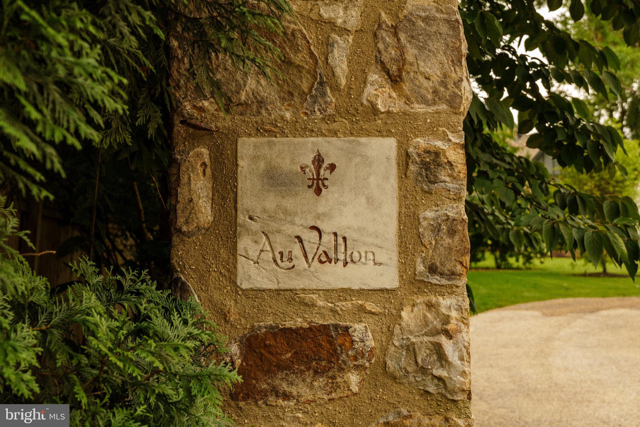 1850 W MONTGOMERY AVENUE