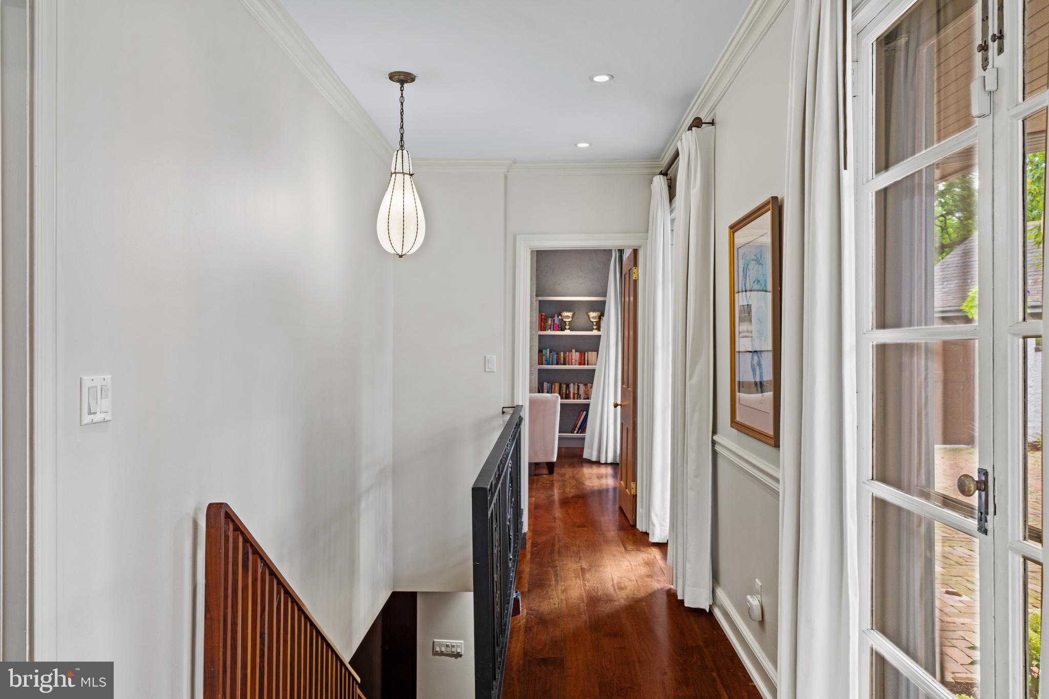 1850 W MONTGOMERY AVENUE