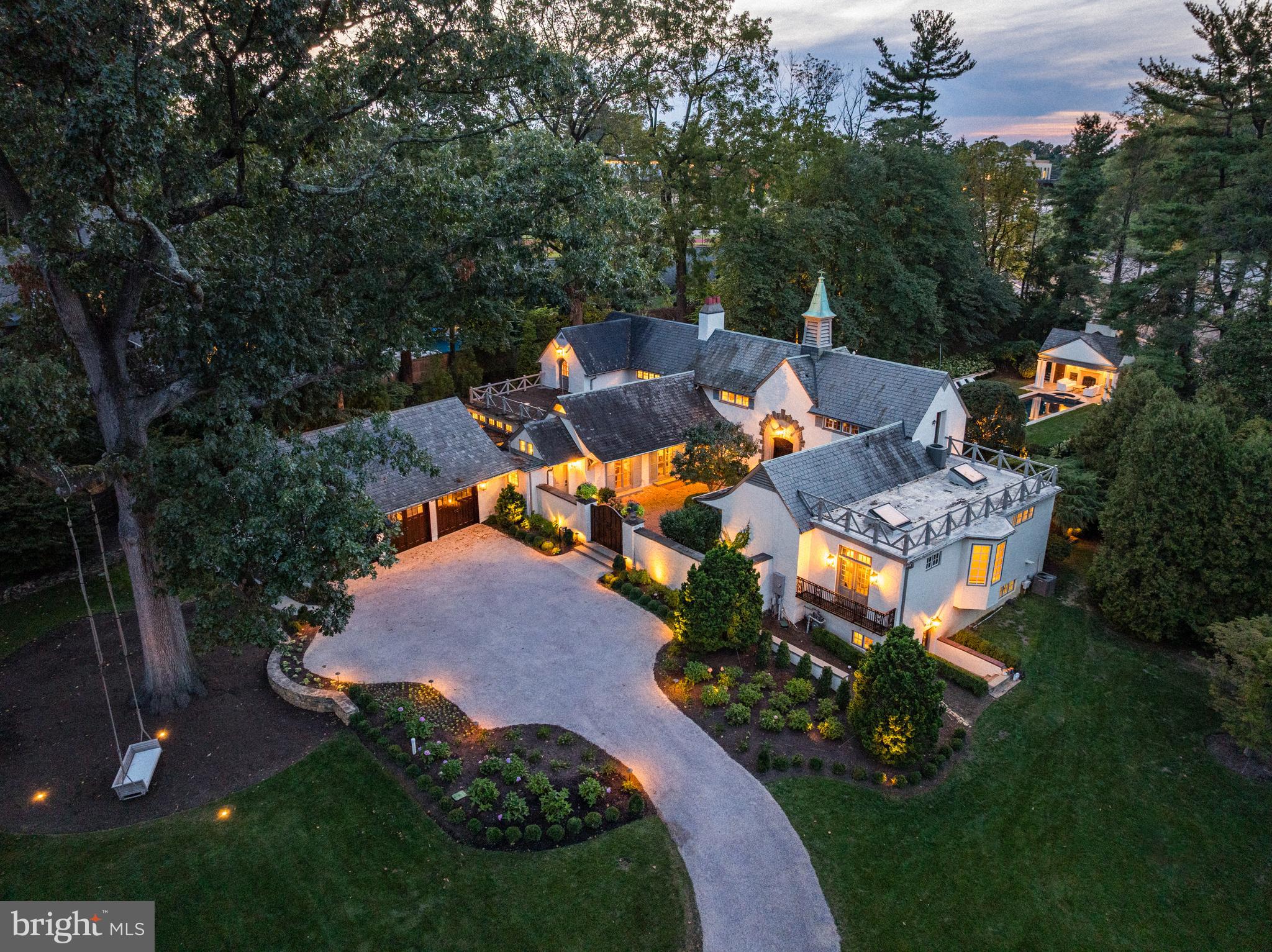 1850 W MONTGOMERY AVENUE