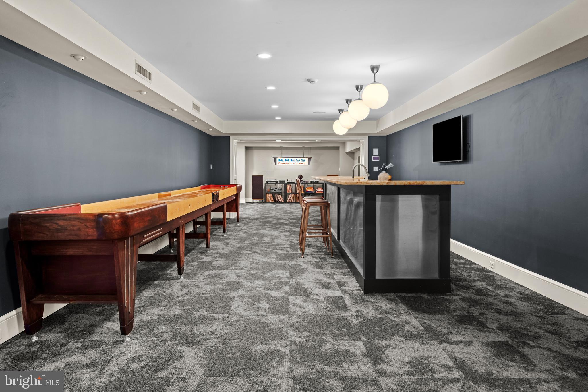 648 & 652 CREIGHTON ROAD