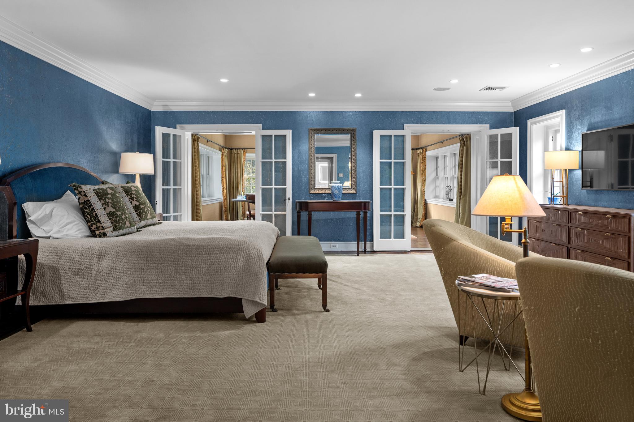 648 & 652 CREIGHTON ROAD