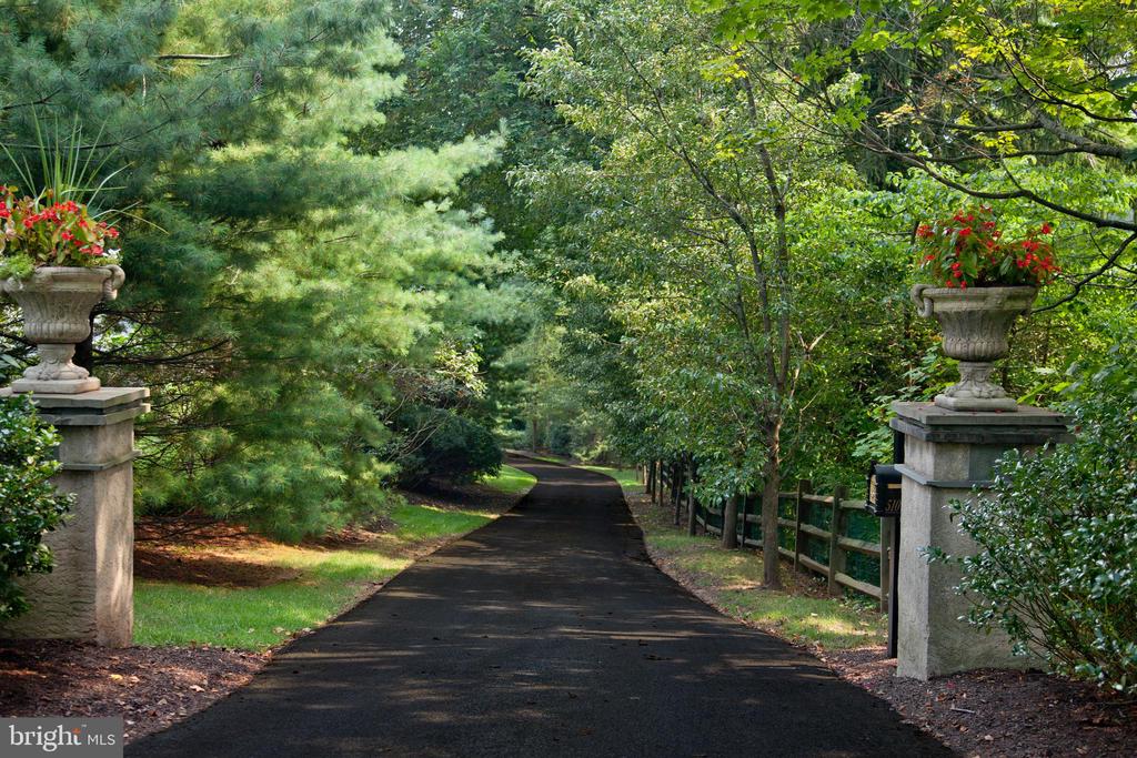 510 HILLBROOK ROAD