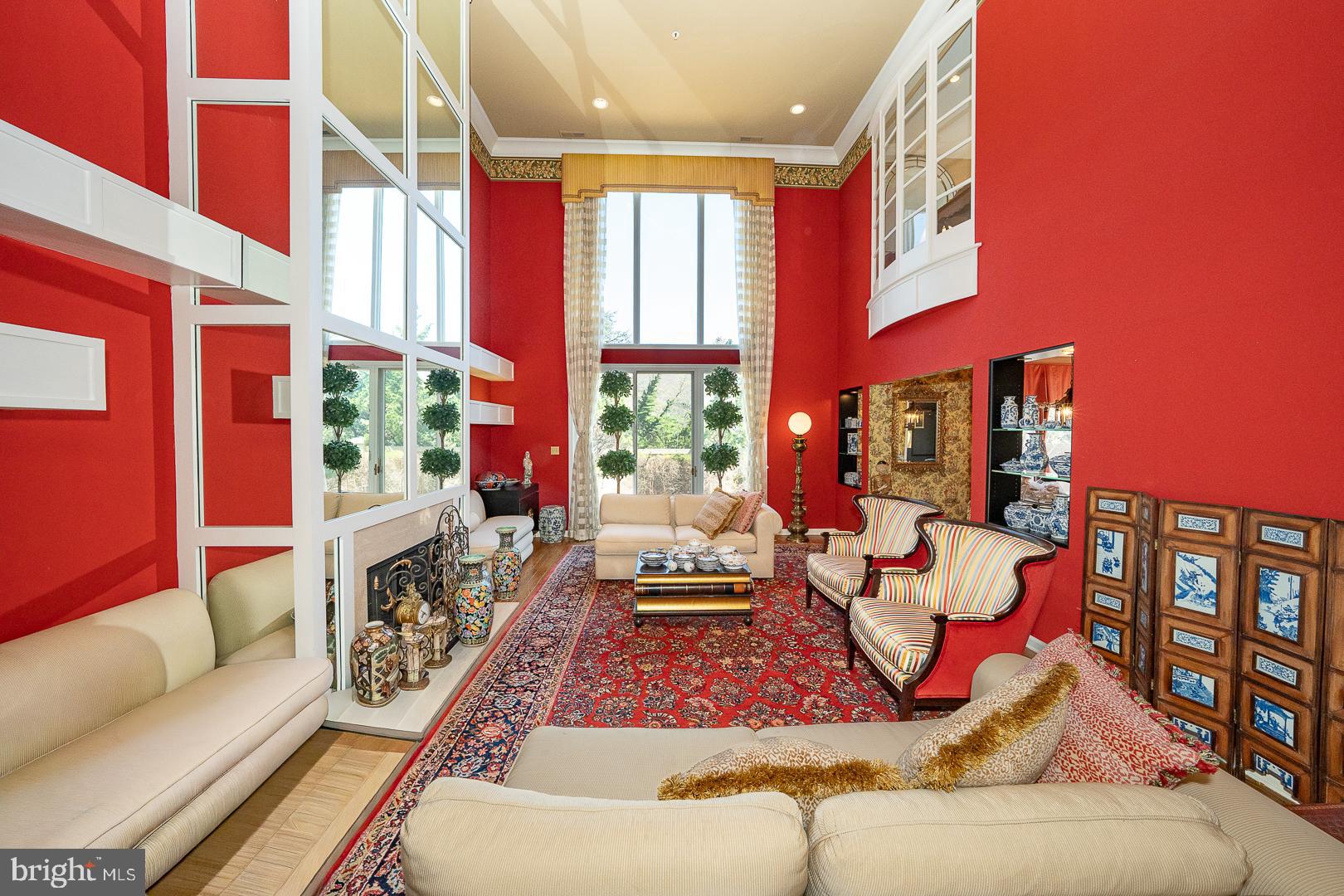 1044 LINDY LANE 10-44