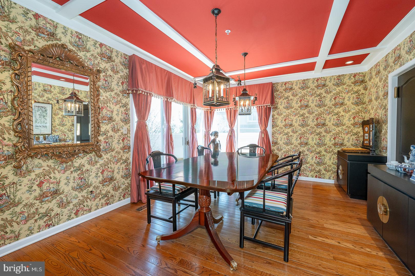 1044 LINDY LANE 10-44