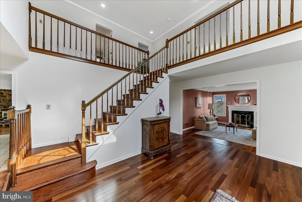 971 DERRING LANE