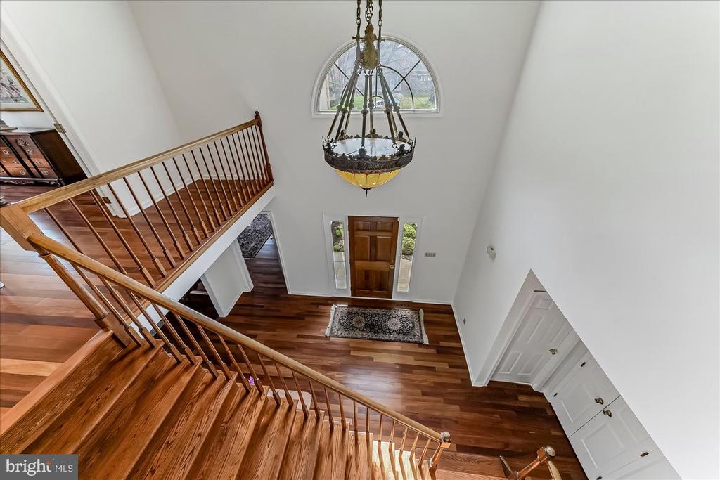 971 DERRING LANE