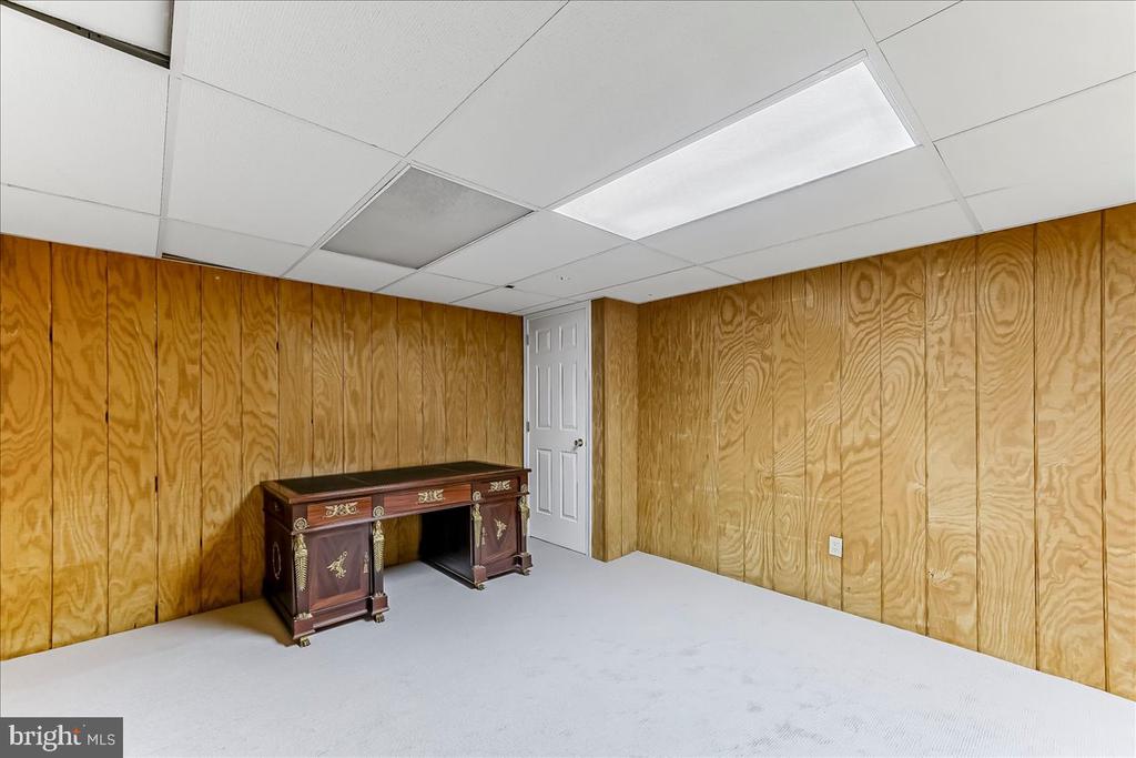 971 DERRING LANE