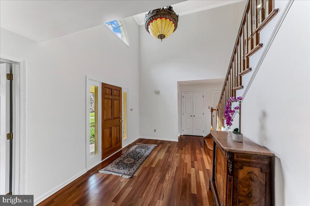 971 DERRING LANE