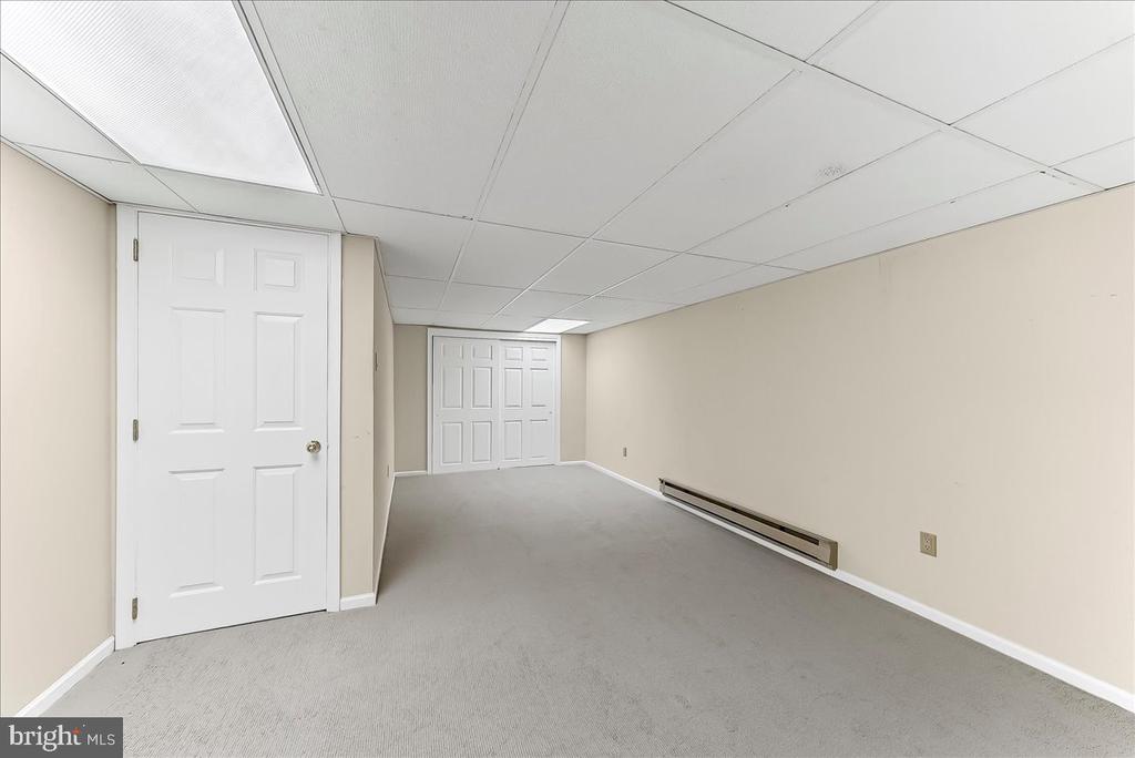 971 DERRING LANE