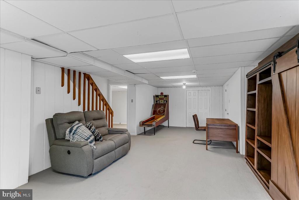971 DERRING LANE