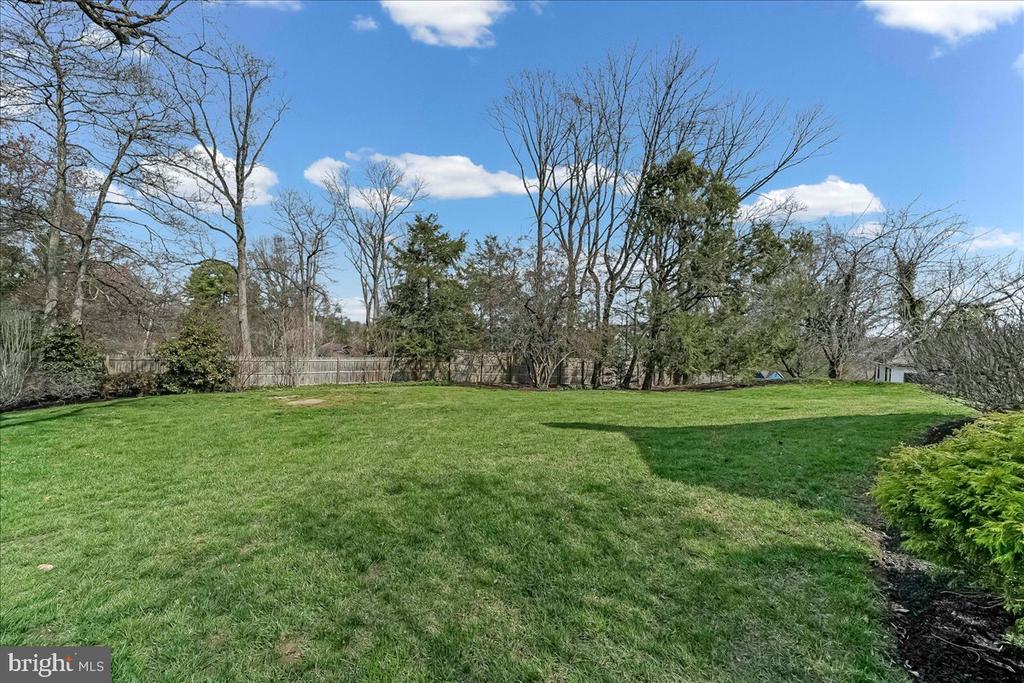 971 DERRING LANE