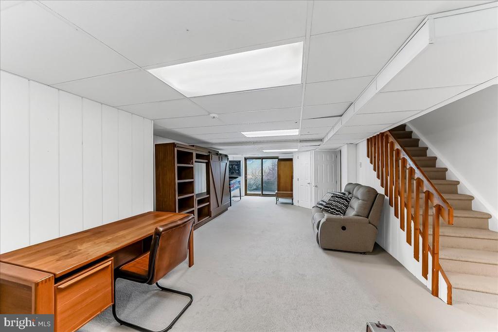971 DERRING LANE