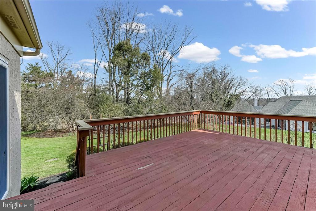 971 DERRING LANE