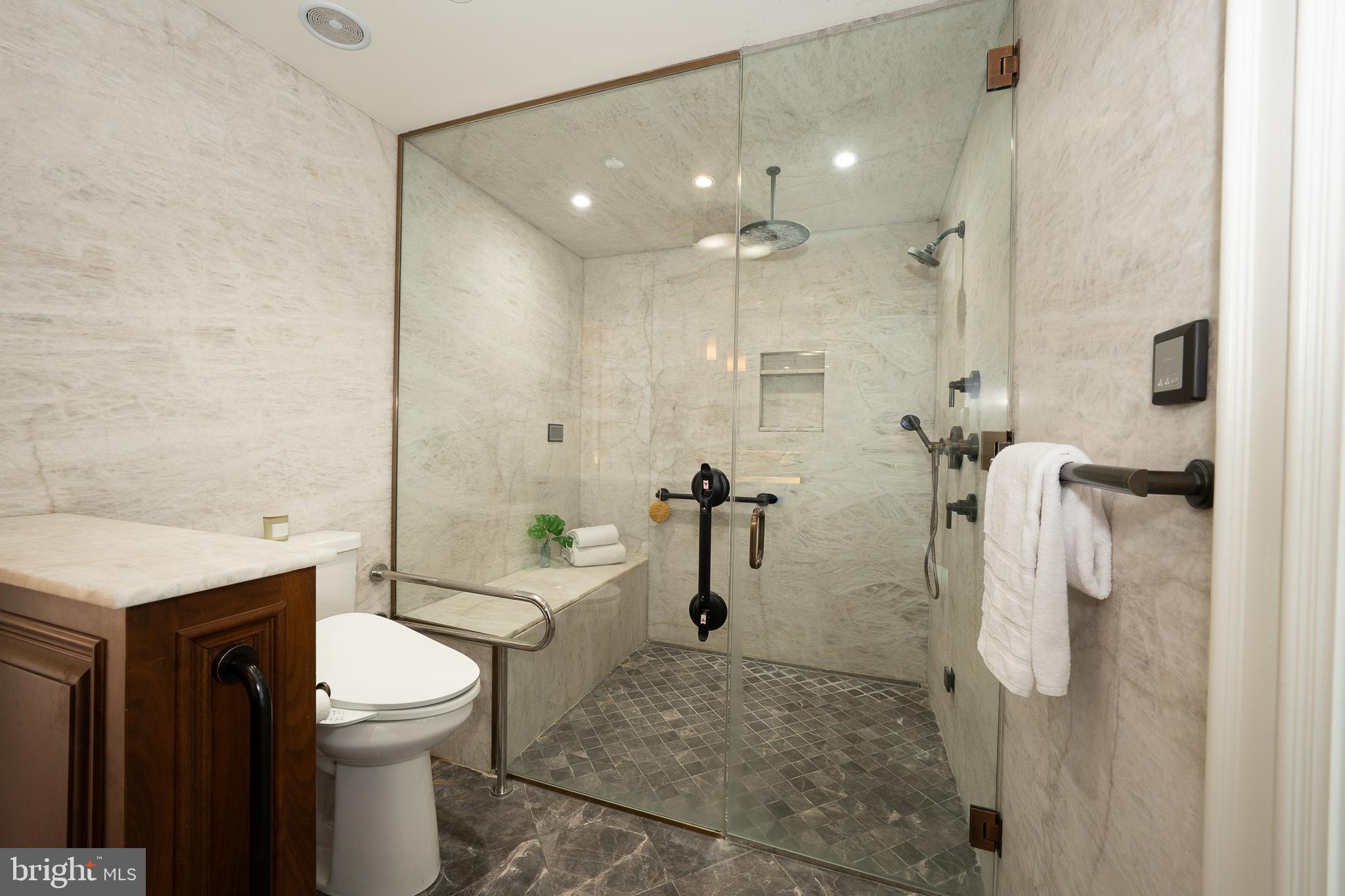 1111 & 1115 WAVERLY ROAD