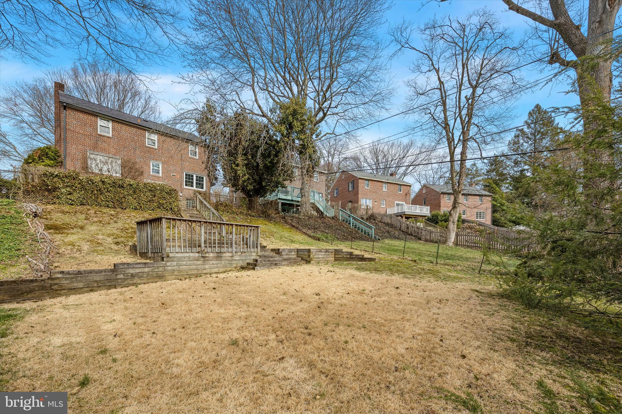 518 GLEN ARBOR DRIVE