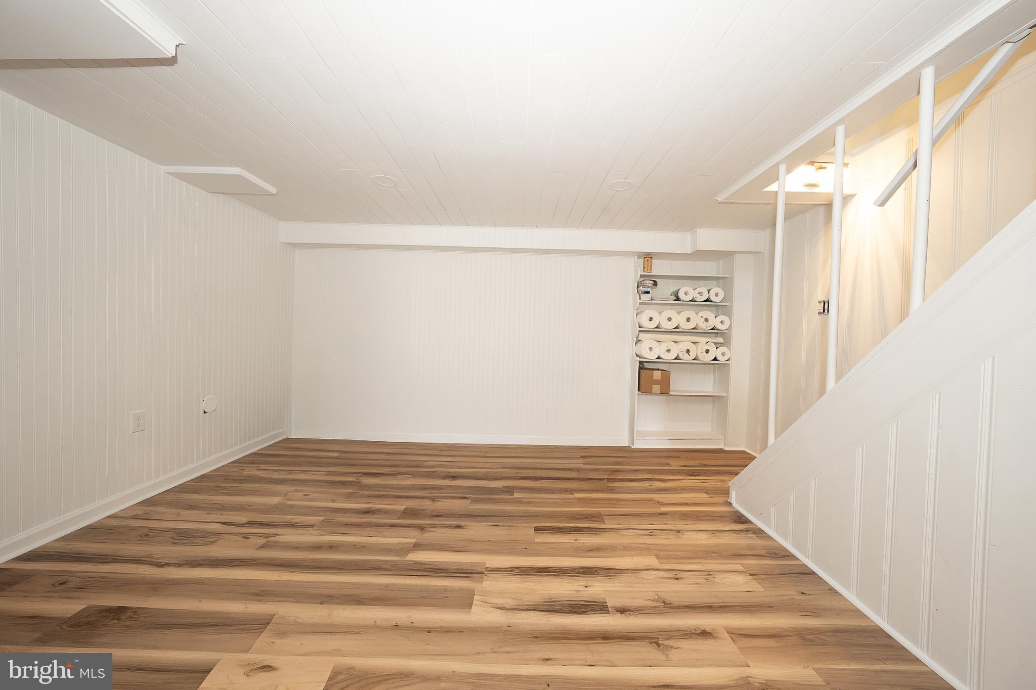 518 GLEN ARBOR DRIVE