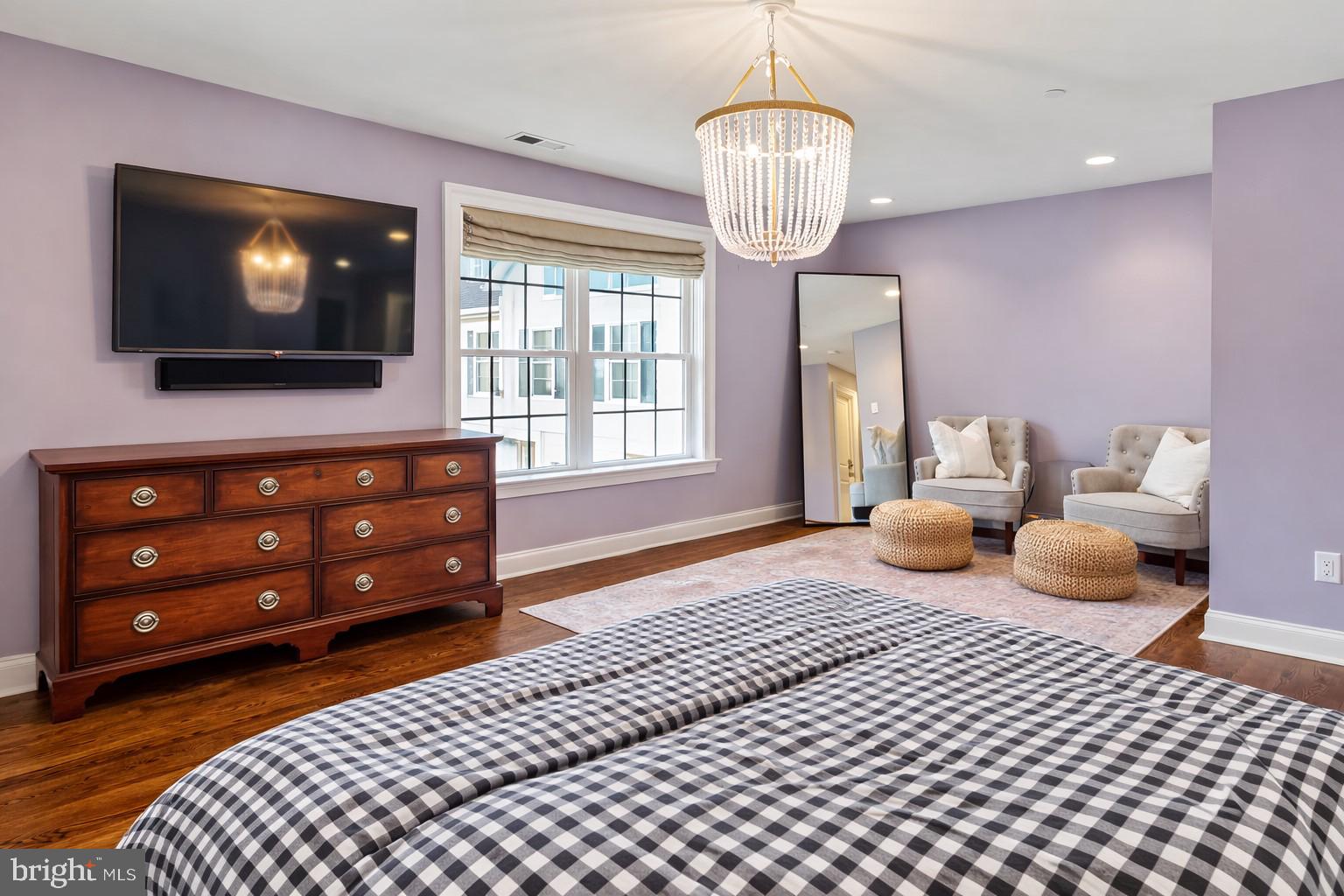 219 E MONTGOMERY AVENUE 6