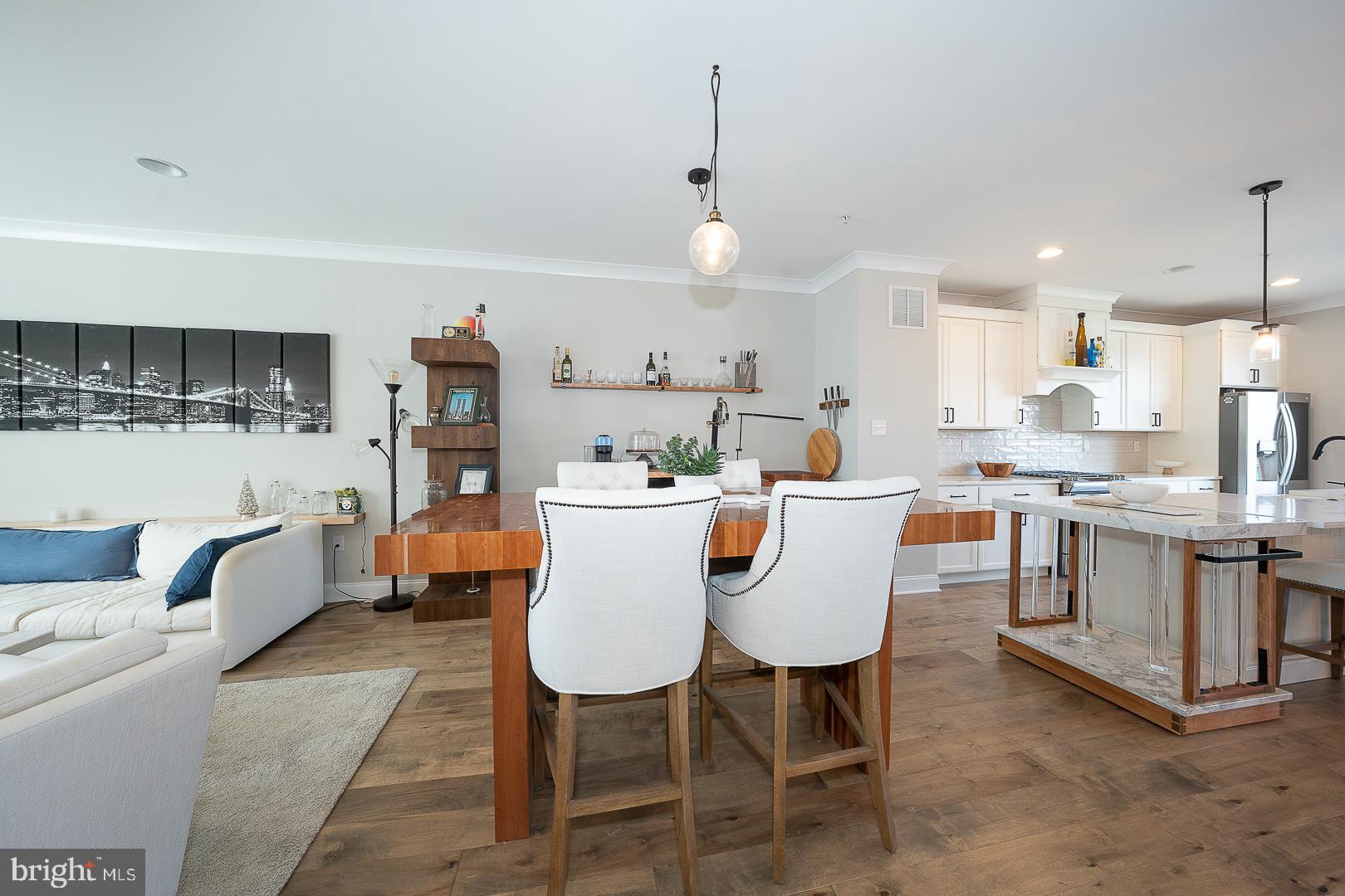 4115 ADDISON COURT