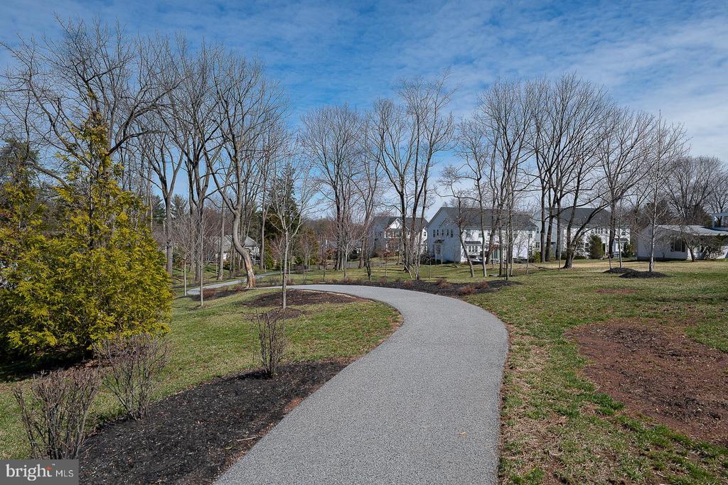 4115 ADDISON COURT