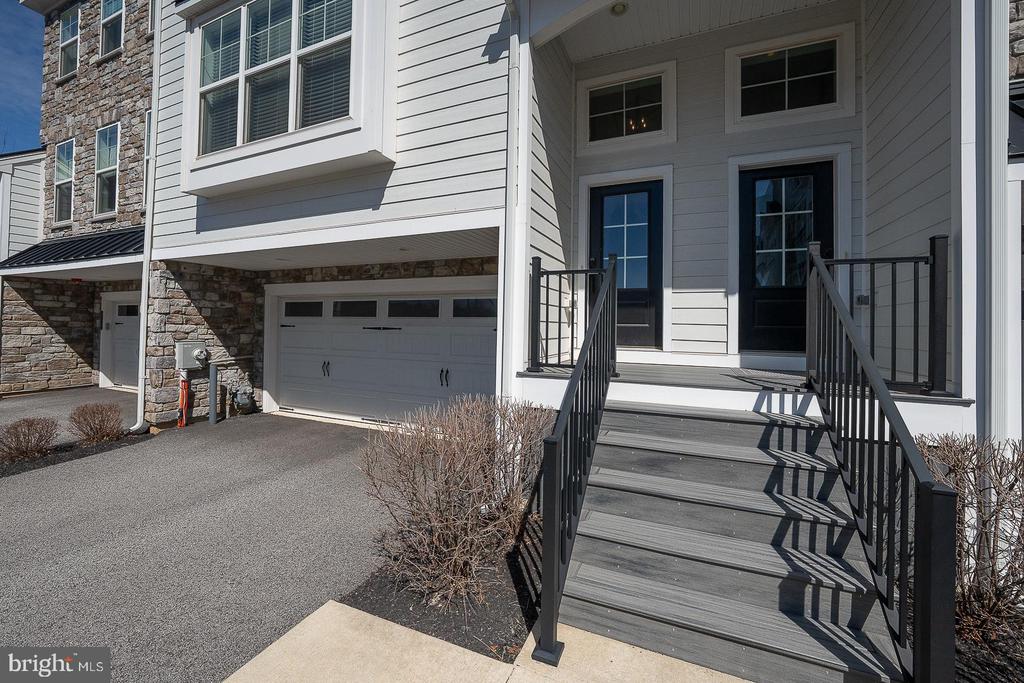 4115 ADDISON COURT