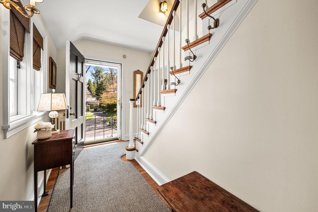261 FARM ROAD