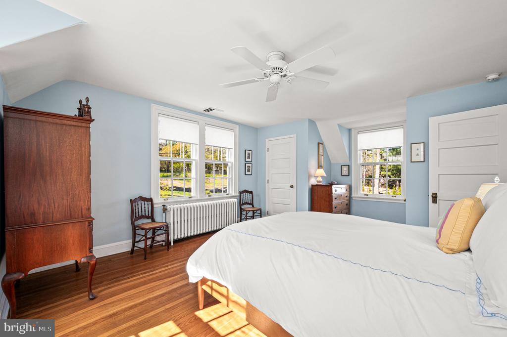 261 FARM ROAD