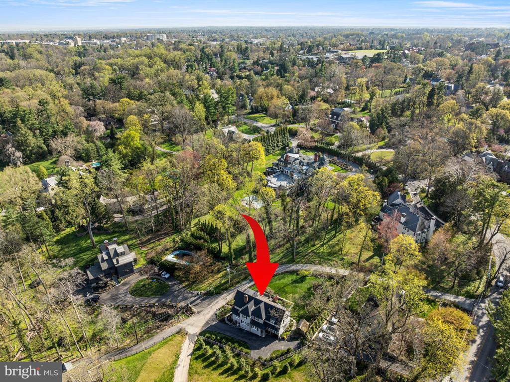 261 FARM ROAD