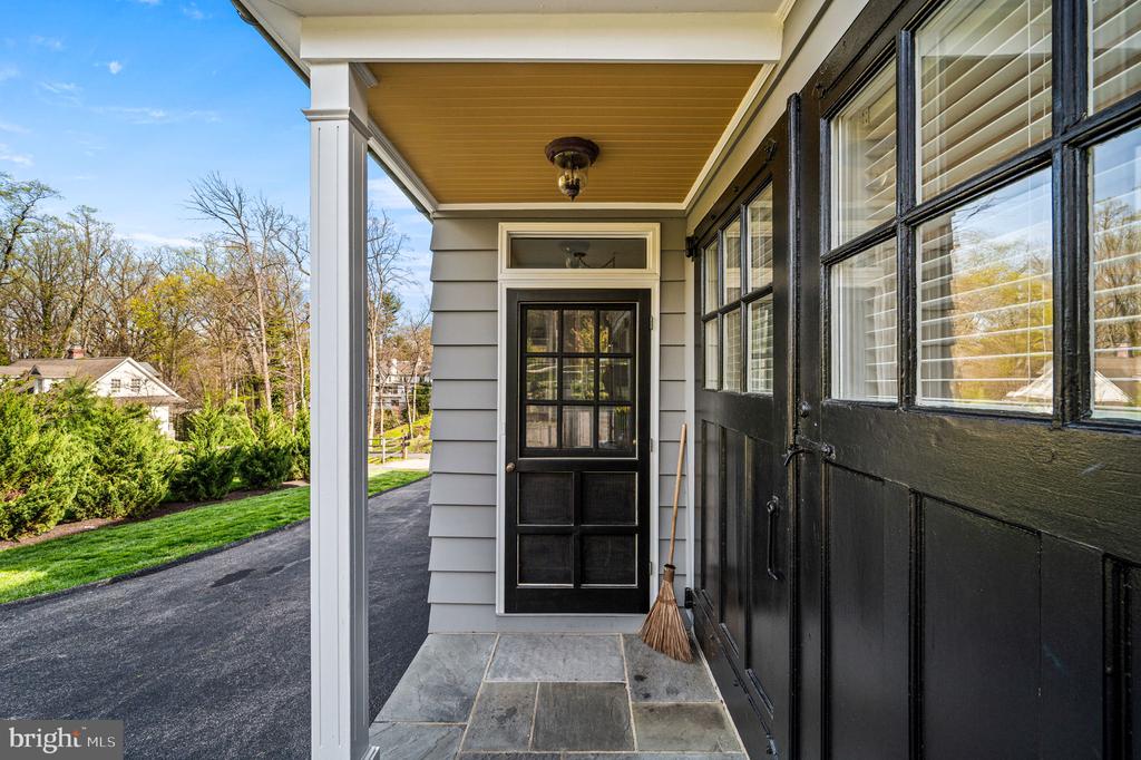 261 FARM ROAD